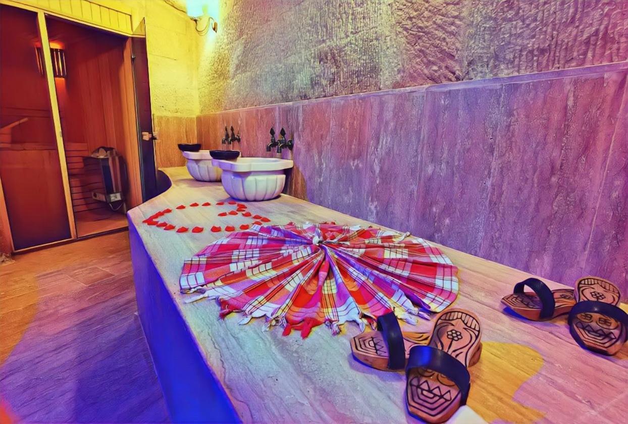 مبيت وإفطار أوروغوبْ La Perla Cave Cappadocia المظهر الخارجي الصورة